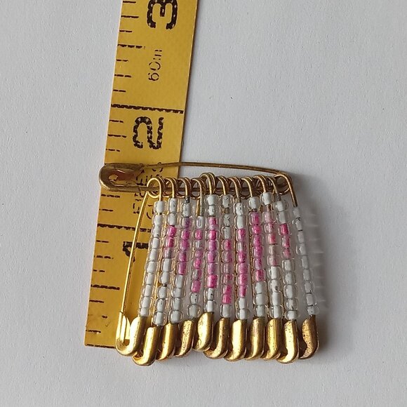 🎯 10 for $10 / Vintage Beaded Heart Pin - Picture 7 of 7